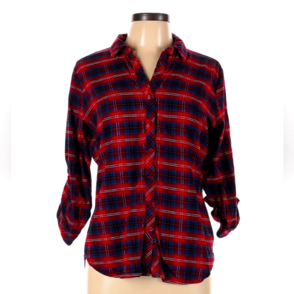 Size Large 3/4 sleeve Flannel button up shirt